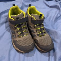 Merrell Size 4 Hiking Boots 