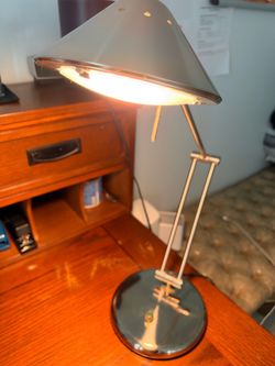 Vintage Adjustable Metal Desk Lamp – Brushed Nickel – Dimmable