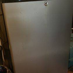 Mini Fridge With Freezer