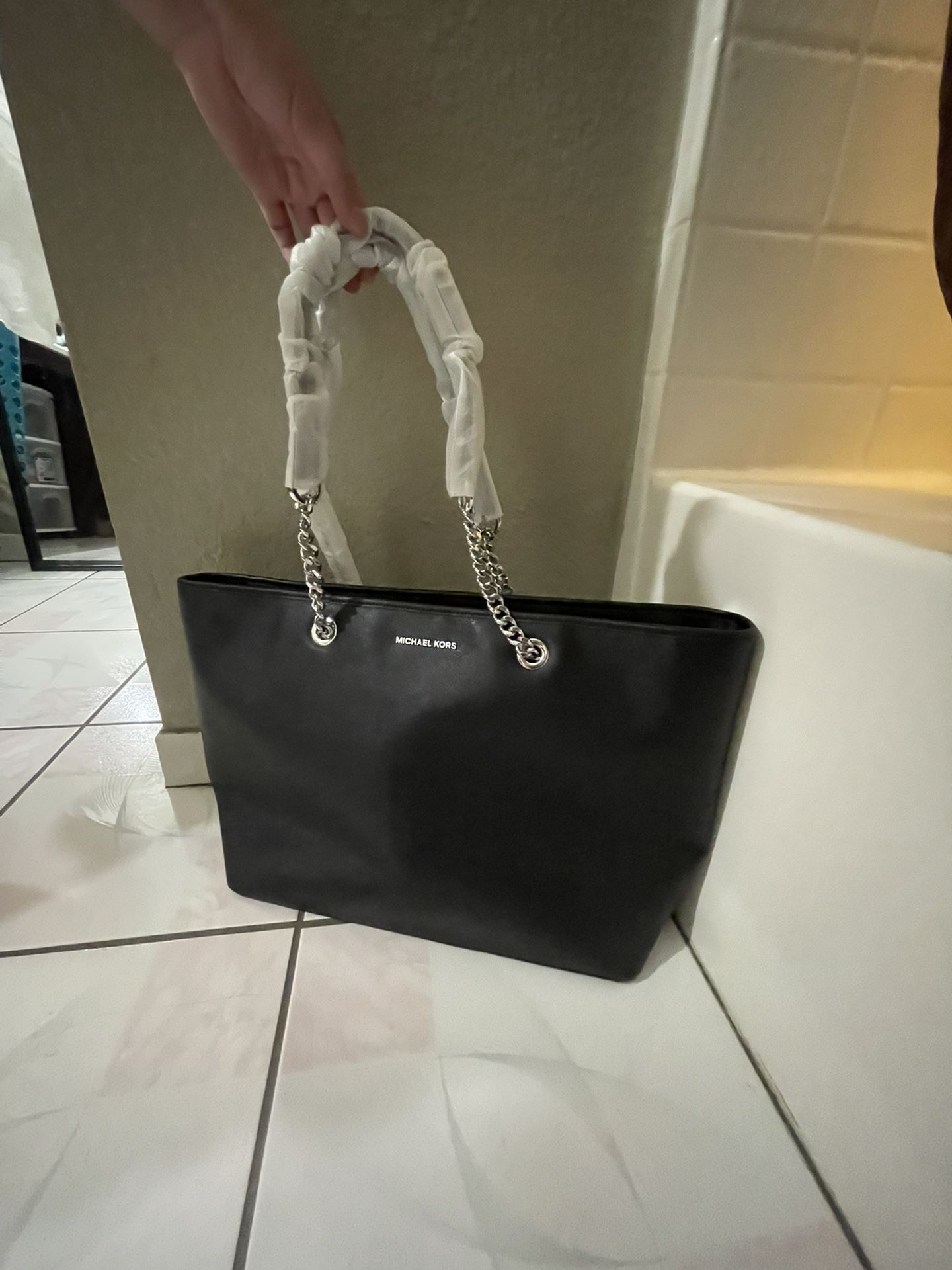 Michael Kors Women’s Large Leather Purse Wallet Travel Tote Bag w/ Pouch *NEW*