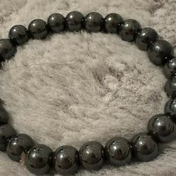 Black lucky bracelet 