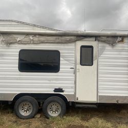Travel Trailer  Motor Home 