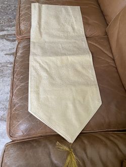   New 6 Ft Gold Sateen Table Runner
