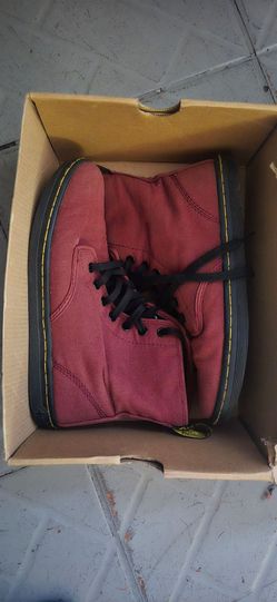 Dr. Martens

Shoreditch Canvas Boot