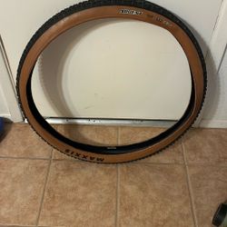 Bicycle Tire—29”x 2.25