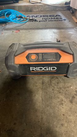 Ridgid job site Bluetooth Radio