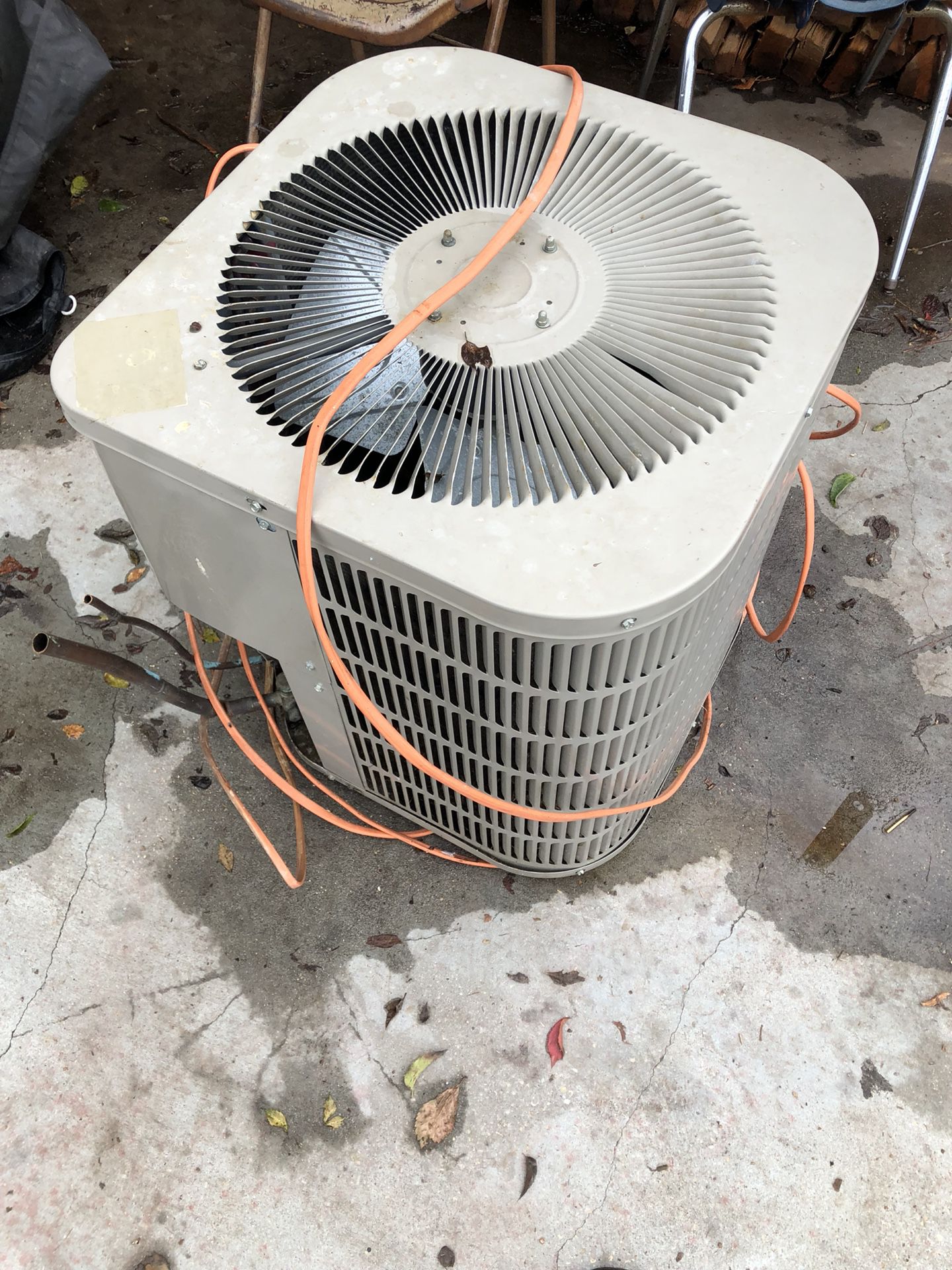 Central air unit in good shape just was to small for my home