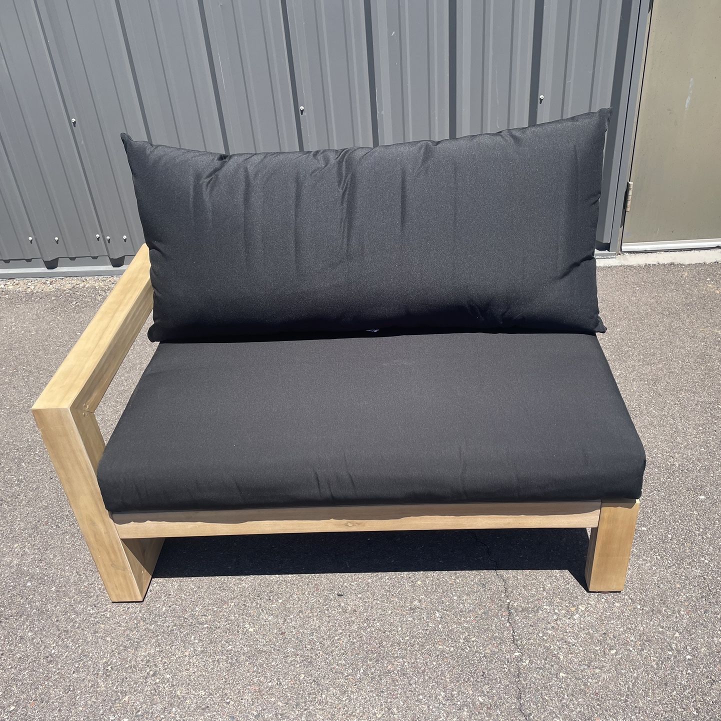 RST  Right Arm Sofa Bench (outside)
