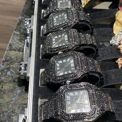 One black ice piece unisex to fit