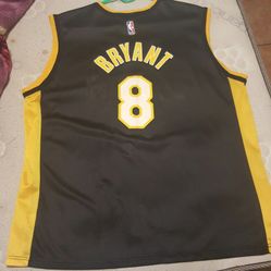 Kobe jersey size 44