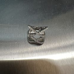 10k White Gold Diamond Ring