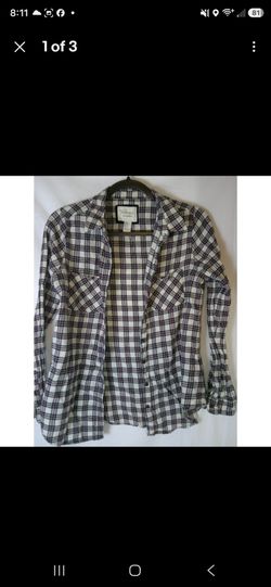 Forever 21 Womens Plaid Button Down Shirt Cream Black Burgundy Size small