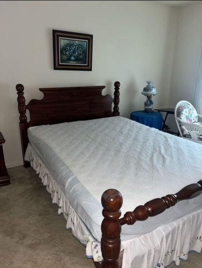 Queen Mattress Bed frame 