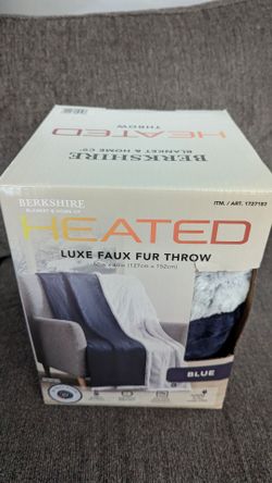 Berkshire Heated Luxe Faux Fur Throw Blanket Blue