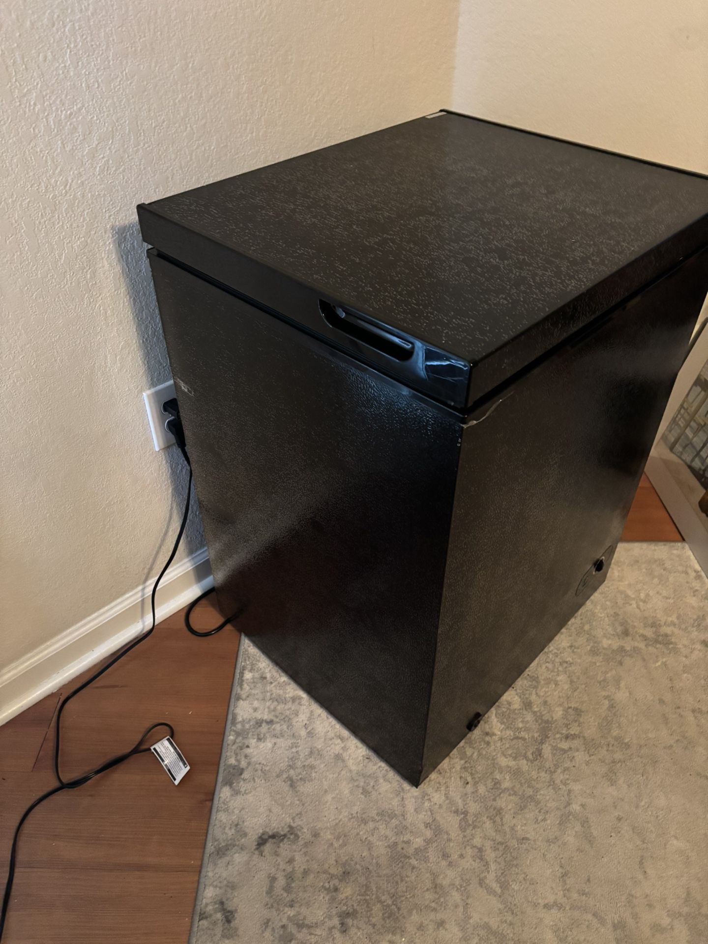 Chest Freezer- 10 Cubic Foot