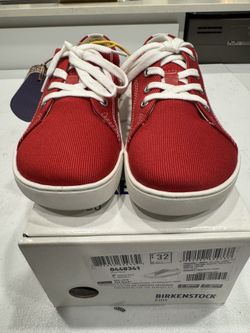 NEW KIDS BIRKENSTOCK SHOES SIZE 1 US