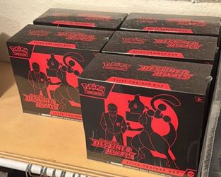 Destined rivals elite trainer box