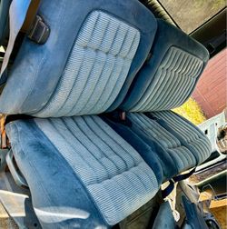 Middle seat / 1994 Chevy suburban