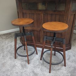 2 Stools