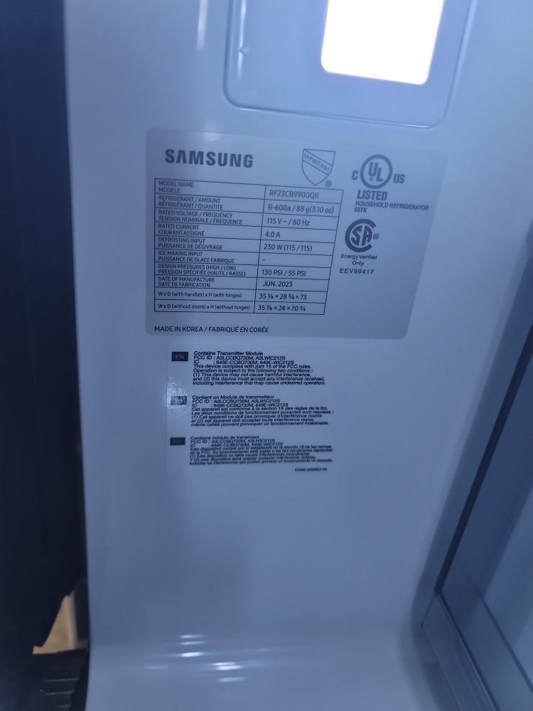 Samsung Fridge Bespoke Family Hub Fridge  New Scratch And Dent  1 Year Warranty 