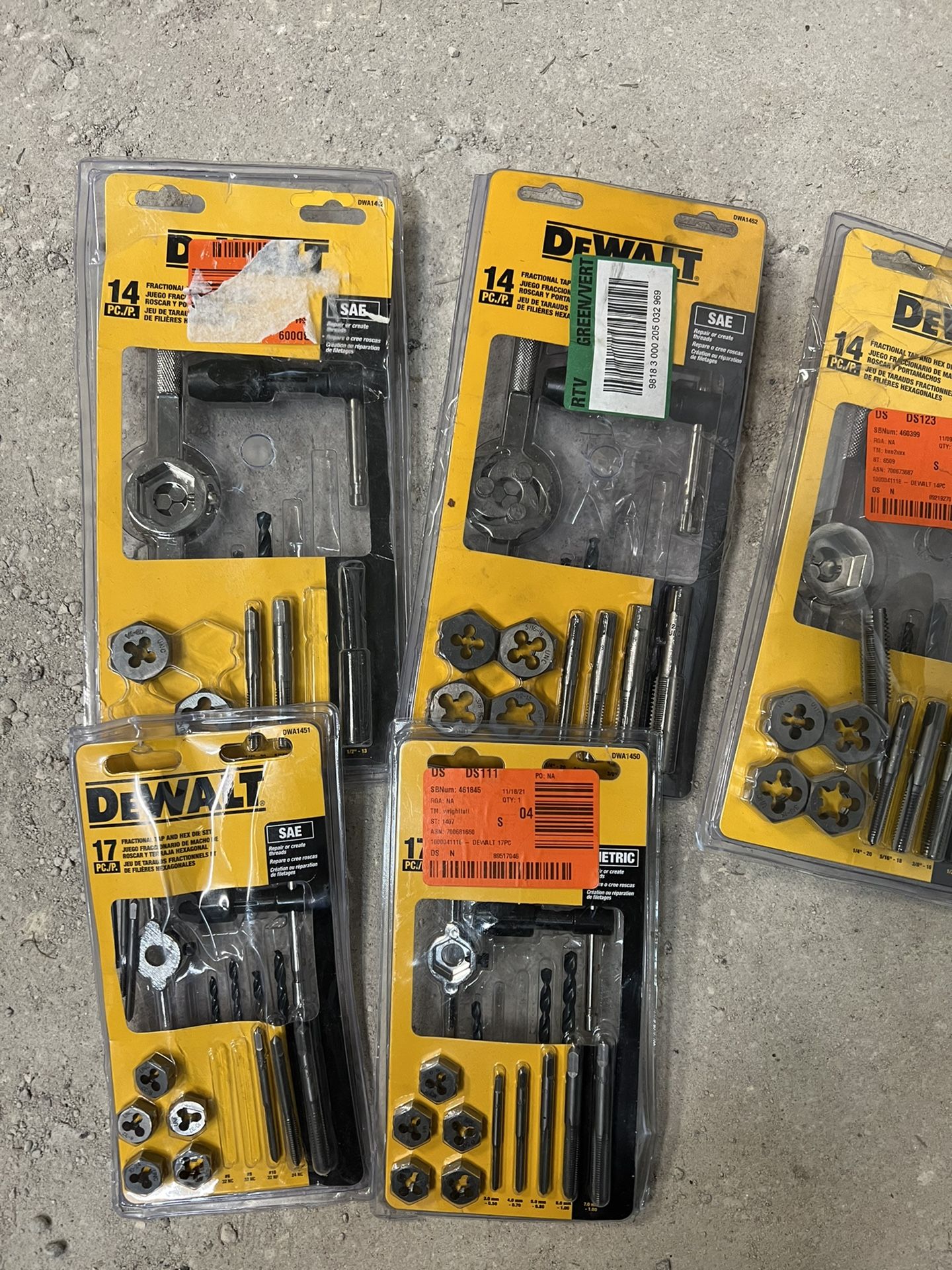 Fractional Tap and Large Hexagon Die Set (14-Piece)