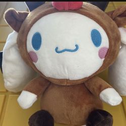 Cinnamon Roll Christmas Edition Plushy 