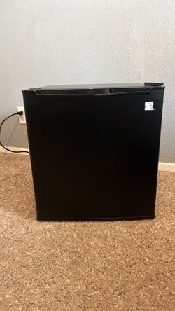 Kenmore mini refrigerator