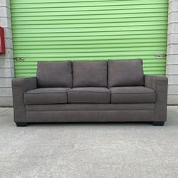 *Free Delivery* Gray Couch Sofa 3 Seater 