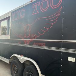 28 Ft Toy Hauler / Food Truck 