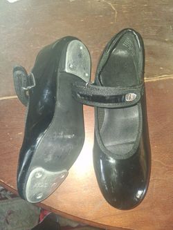 Danskin tap shoes