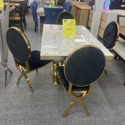 5 Pc Dinning Table Set $1,699