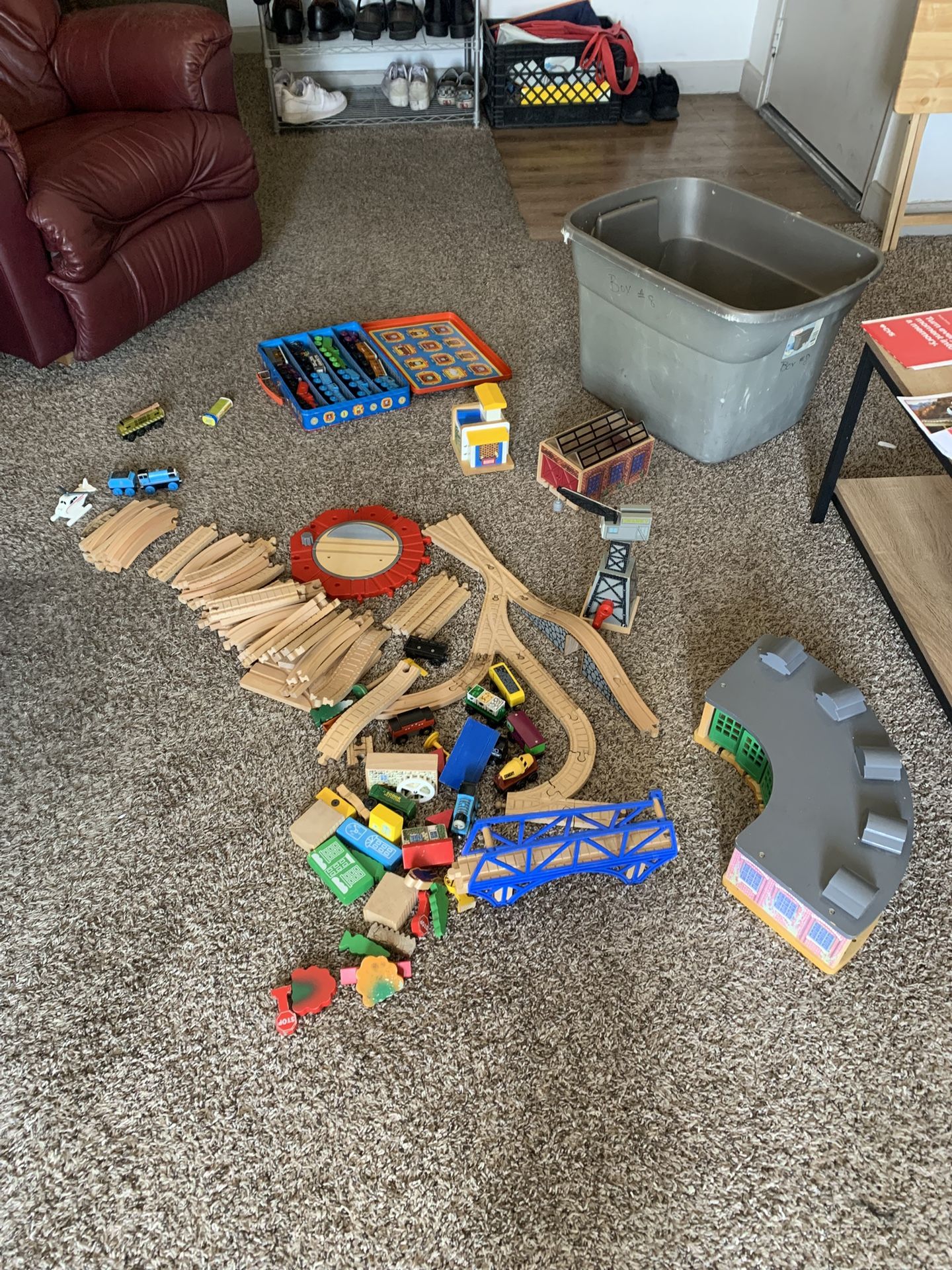 Hand Me Down Thomas Set