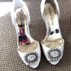 NEW! Audrey Brooke Ivory Satin Embellished Pumps