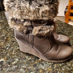 Wedge Brown Boots With Fur