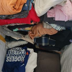 50 Lb Of Clothes