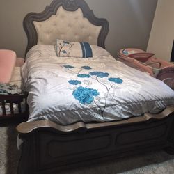 Queen Bed & Frame
