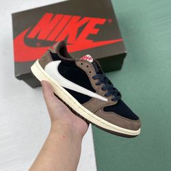 Jordan 1 Low Travis Scott Mocha 55