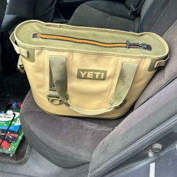 Yeti Cooler Bag 