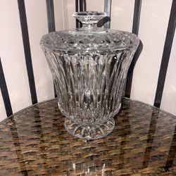 Please MUST Sell ASAP! Crystal Ice Bucket 
