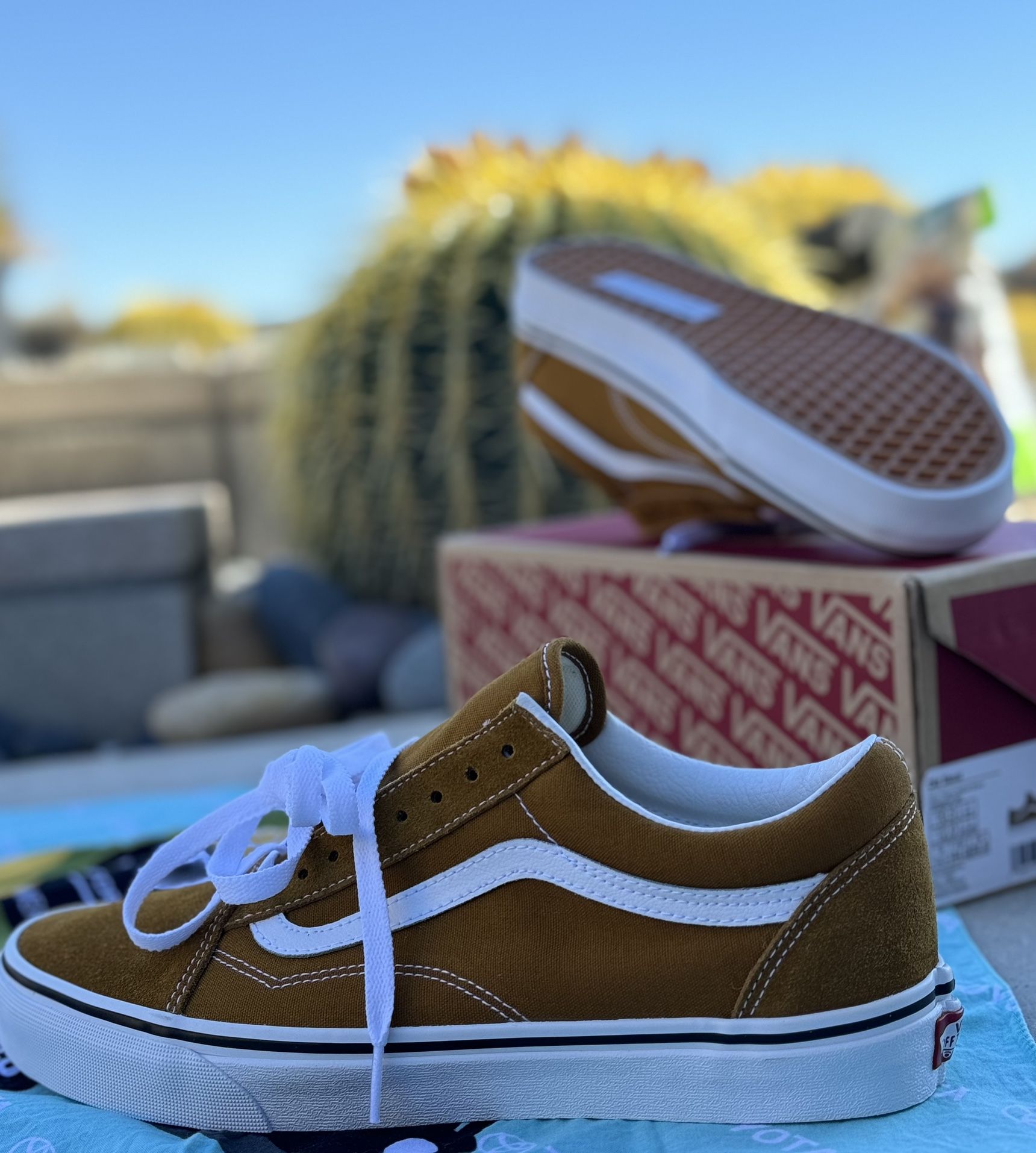 “VANS” COLOR THEORY OLD SKOOL SHOES 