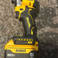 DEWALT ATOMIC 20V MAX Cordless Brushless Compact 1/4 in. Impact Driver and 20V Lithium-Ion 5.0Ah Battery