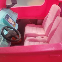 Barbie Dolls & lots Of Accessories 