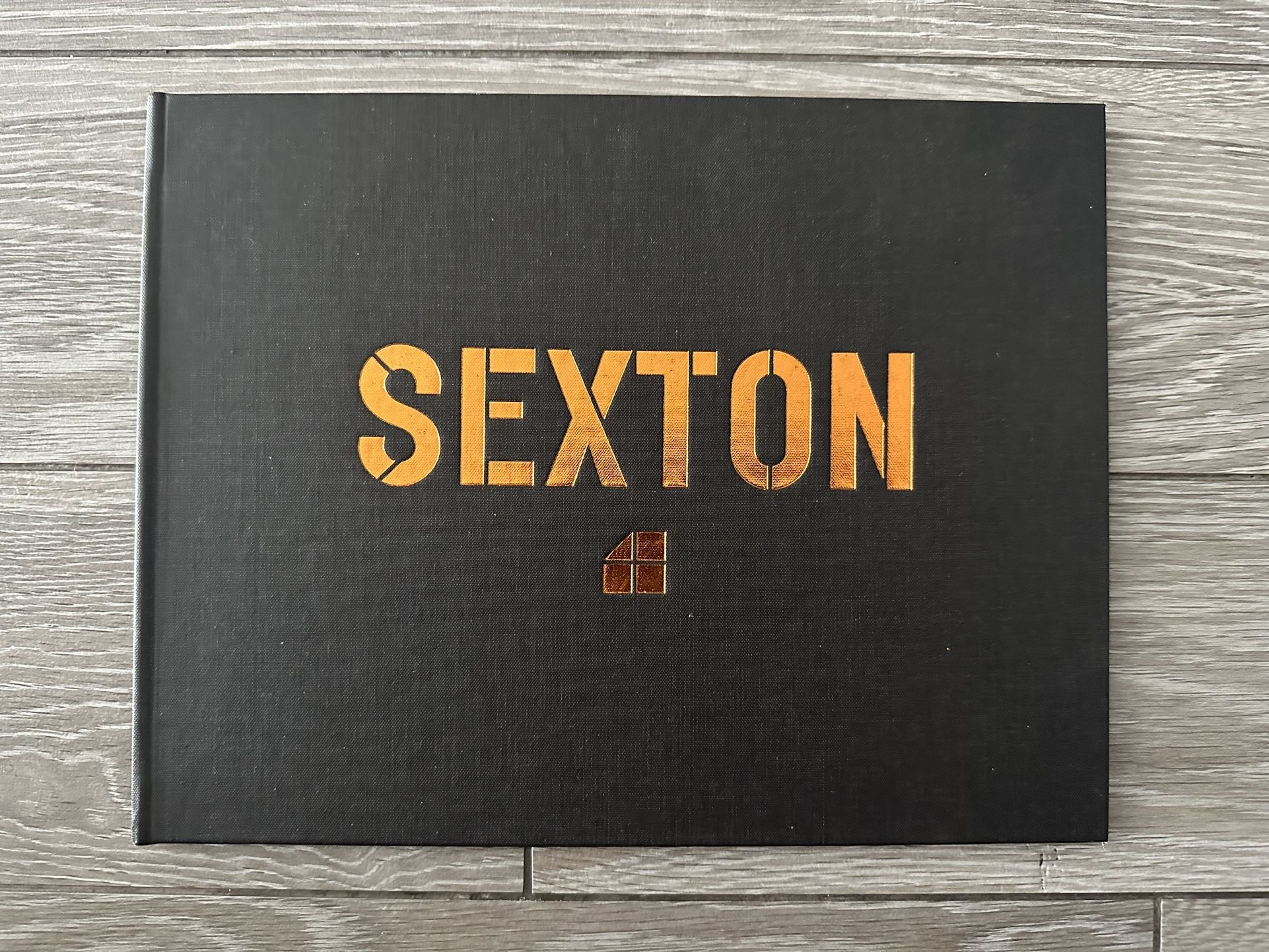 CHAD SEXTON DRUMMER OF 311 HARDCOVER BOOK MINT CONDITION # 239 OF 400 COPIES EVER MADE VERY RARE, INCLUDES AN ORIGINAL PIECE ART IN THE BACK OF BOOK