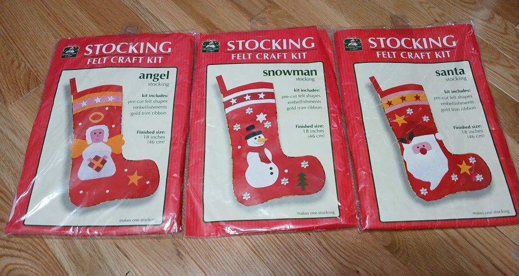 New. 3 Christmas Stocking Crafts