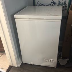 Chest Freezer 3.5 Cubic