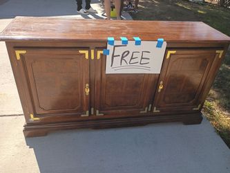 Free cabinet