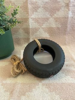 Ceramic bird feeder