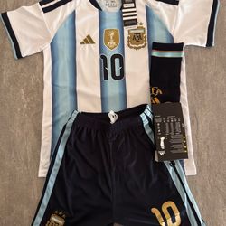Kids Argentina 2026 World Cup Messi 10 Home Full kit(Shorts+Socks) size 22,24,26 Available