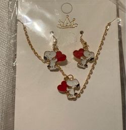 Adorable SnoopyJewelry Sets