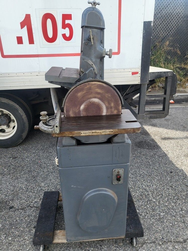 Rockwell Delta 6" X 48" Belt & 12" Disc Sander Grinder Combo With Enclosed Stand 31 710